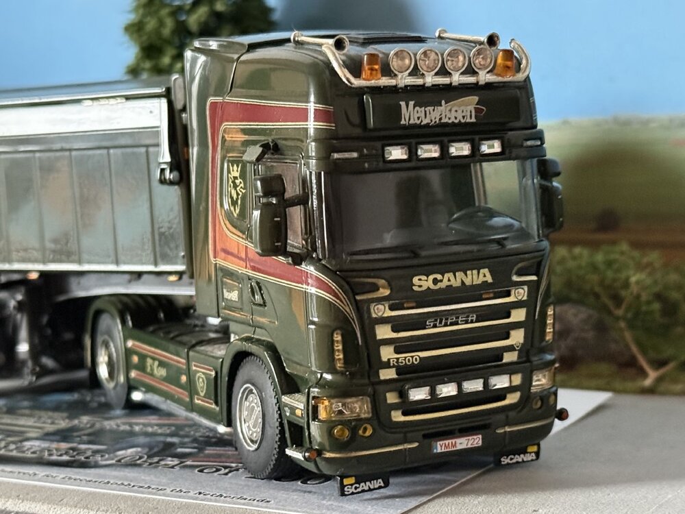 WSI WSI Scania R Topline 4x2 + 3-axle sand tipper trailer MEEUWISSEN