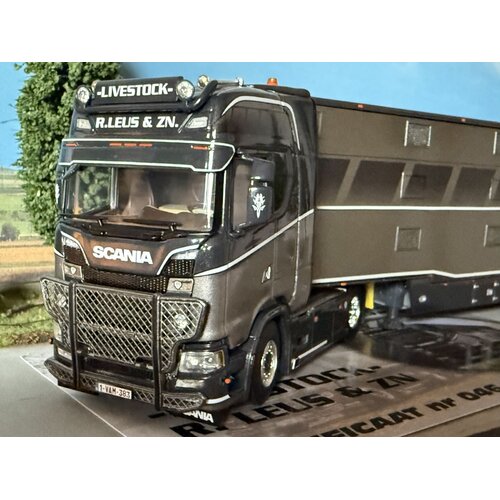 WSI WSI Scania S Highline 4x2 met 3-as veeoplegger KENNETH LEUS