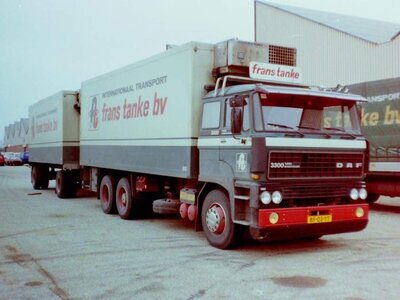 Tekno Tekno Daf 3300 motorwagen met 2-assige koelaanhanger FRANS TANKE BV