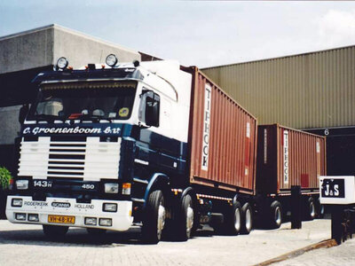 WSI WSI Scania 3-serie 8x2 with 7-axle combi container frame truck + 2x 20ft container C. GROENENBOOM