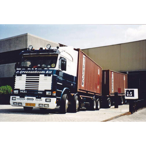 WSI WSI Scania 3-serie 8x2 with 7-axle combi container frame truck + 2x 20ft container C. GROENENBOOM