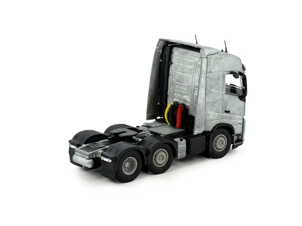 Tekno Tekno Volvo FH05 Globetrotter 6x2 Tractor kit