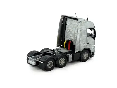 Tekno Tekno Volvo FH05 Globetrotter 6x2 Tractor kit