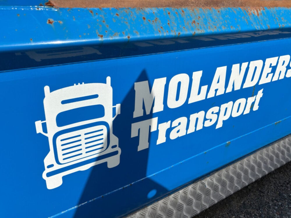 WSI WSI Scania R Normal 8x4 riged truck with hooklift system + 15m3 container MOLANDER