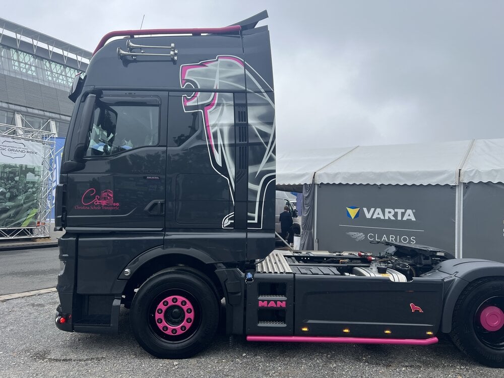 Tekno Tekno MAN TGX GX met 3-assige schuifzeilen oplegger CHRISTINA SCHEIB