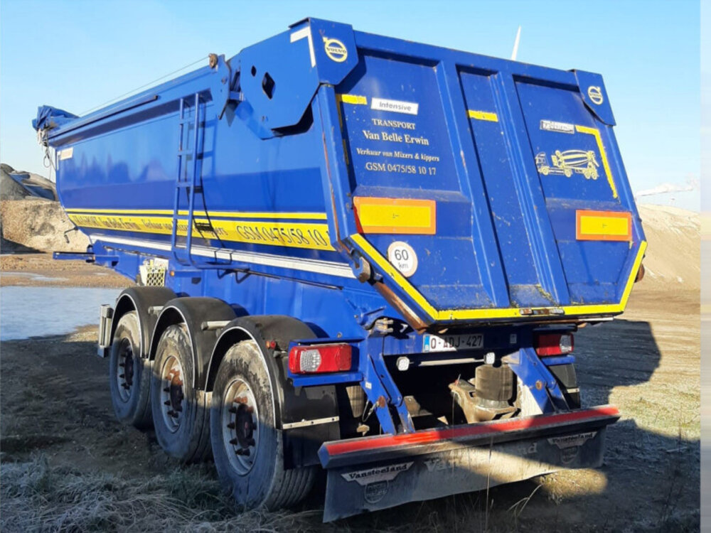WSI WSI Volvo FMX Globetrotter 6x4 met 2-as tipper oplegger VAN BELLE TRANSPORT