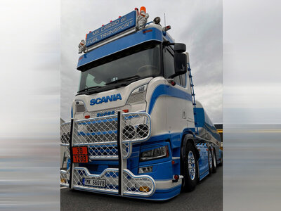 WSI WSI Scania S Normal 6x2 twin steer MK CARGO OIL