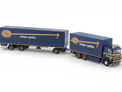 Tekno Tekno Scania 141 motorwagen met 2-assige Zweedse (resin) trailer - Verpakt in luxe ASG giftbox ASG - SIGURDSSON