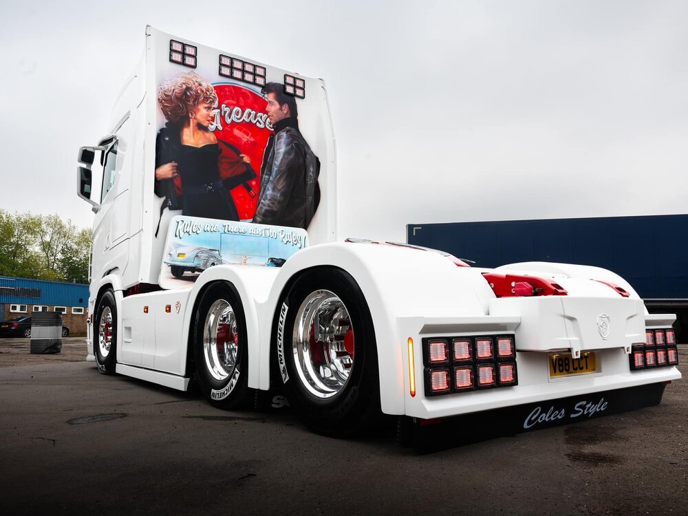 Tekno Tekno Scania Next Gen S-serie Highline with 3-axle curtainside trailer COLES & SONS "GREASE"