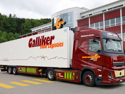 WSI WSI Volvo FH aero Globetrotter electric met 2-as koeloplegger GALLIKER