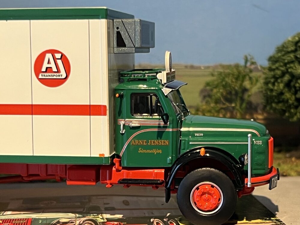 Tekno Tekno Volvo N88 6x2 rigid truck ARNE JENSEN