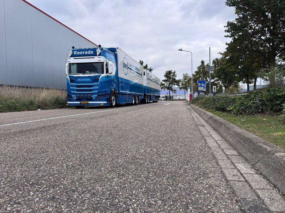 Tekno Tekno Scania NGR LZV combination ROERADE / RVE Planten en Bloemen export