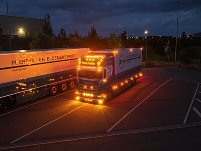 Tekno Tekno Scania NGR LZV combination ROERADE / RVE Planten en Bloemen export