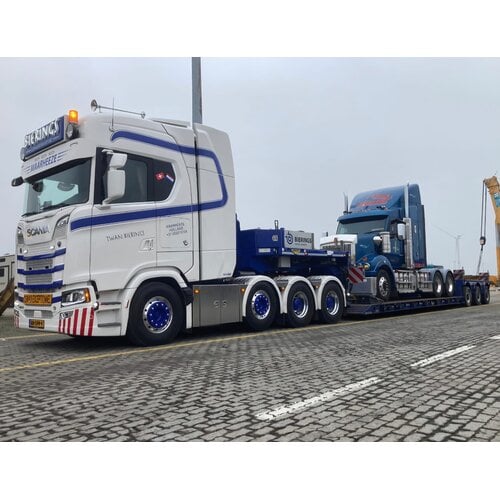 Tekno Tekno Scania NGS Highline 8x4 with 3-axle Broshuis lowloader TWAN BIERINGS