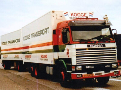 Tekno Tekno Scania 143M motorwagen met 2-as aanhanger KOGGE TRANSPORT