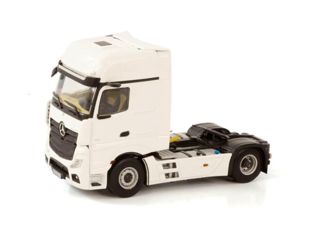 WSI WSI Mercedes Benz MP5 Giga Space 4x2 WHITE LINE