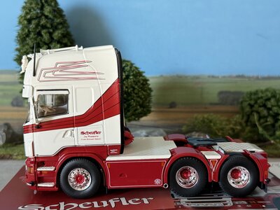 Tekno Tekno Scania R-serie Topline 6x2 sleepas trekker SCHEUFLER