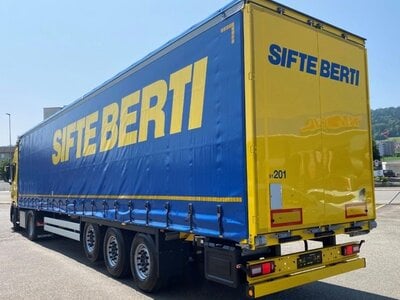 Tekno Tekno Scania NGR Highline 4x2 with 3-axle curtainside trailer SIFTE BERTI