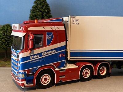 WSI WSI Scania S 6x2 met 3-as koeloplegger PWT