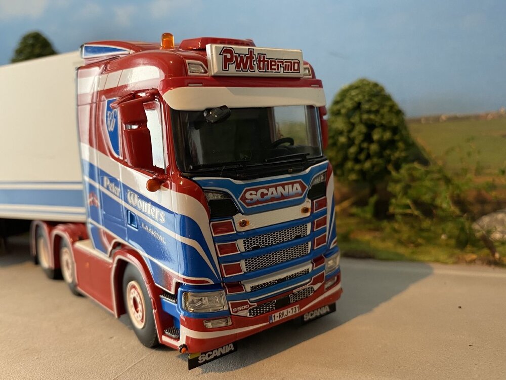 WSI WSI Scania S 6x2 met 3-as koeloplegger PWT