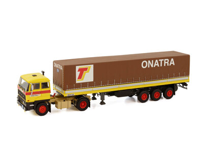 WSI WSI DAF 2800 4x2 with classic 3-axle curtain side trailer ONATRA