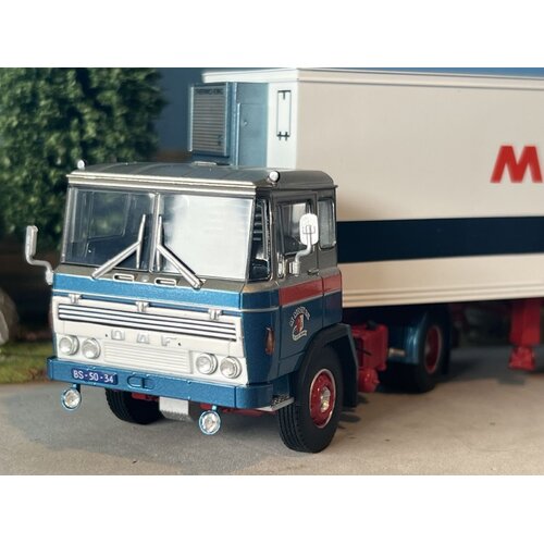 WSI WSI DAF 2600 4x2 reefer trailer 2-axle M. MOOY