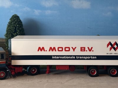 WSI WSI DAF 2600 4x2 reefer trailer 2-axle M. MOOY