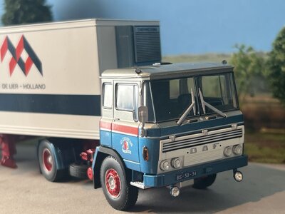 WSI WSI DAF 2600 4x2 reefer trailer 2-axle M. MOOY