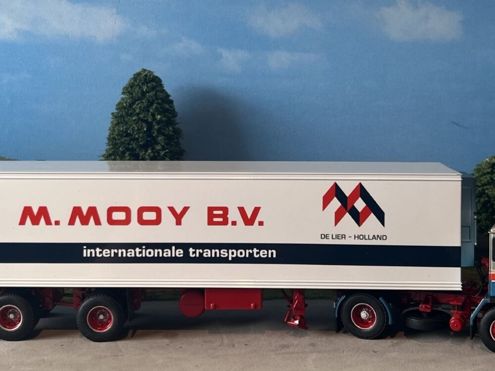 WSI WSI DAF 2600 4x2 reefer trailer 2-axle M. MOOY