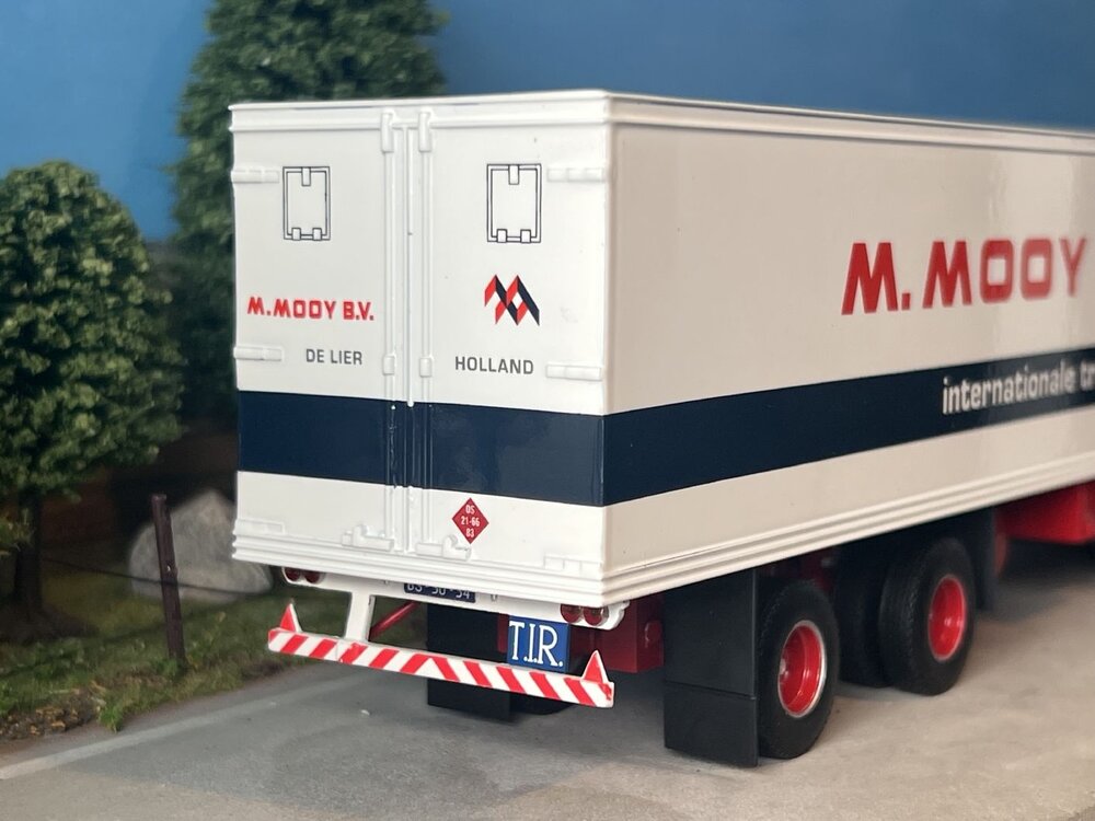 WSI WSI DAF 2600 4x2 reefer trailer 2-axle M. MOOY