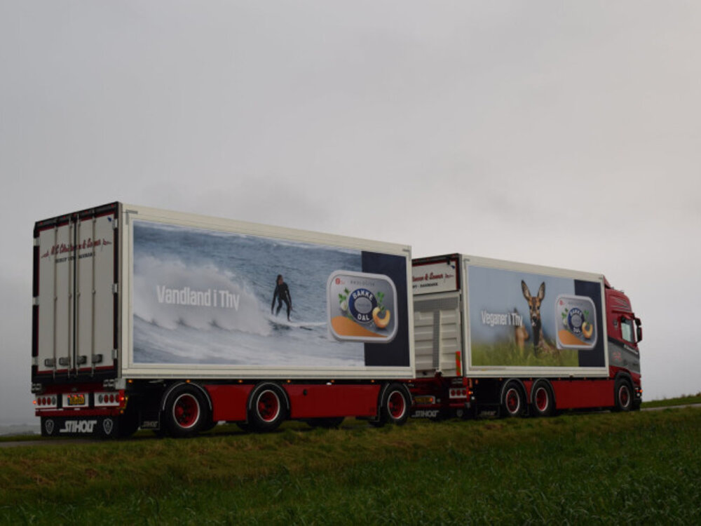 WSI WSI Scania R Highline 6x2 tag axle combi N.C. CHRISTENSEN & SONNER
