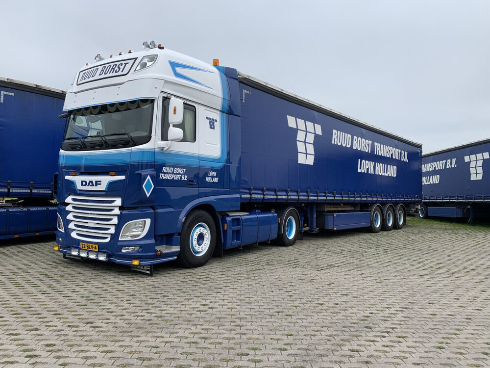 WSI WSI  DAF XF Super Space Cab 4x2 with 3-axle curtainside trailer RUUD BORST