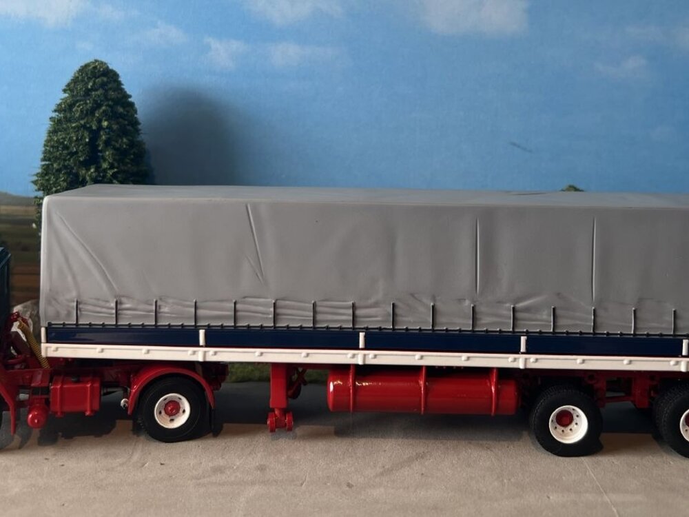 WSI WSI DAF 2600 4x2 with classic curtainside trailer MAASTRANS