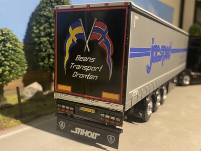 WSI WSI Scania S Highline 6x2 met schuifzeilen oplegger BARRY BEENS