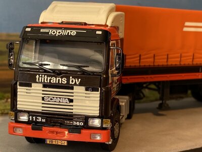 WSI WSI Scania 3-serie met schuif zeilenoplegger TILTRANS