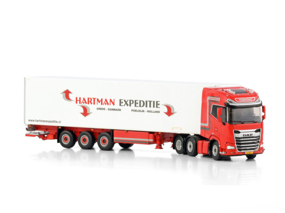WSI WSI DAF XG 6x2 twinsteer with 3-axle reefer trailer HARTMAN EXPEDITIE