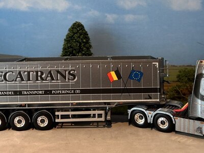 WSI WSI Volvo FH5 Glob. XL 6x2 + 3-axle volume tipper trailer BECATRANS BV