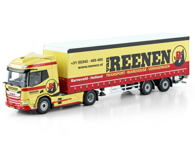WSI WSI DAF XD SH with sky lights and side window  4x2 with 2-axle box trailer VAN REENEN