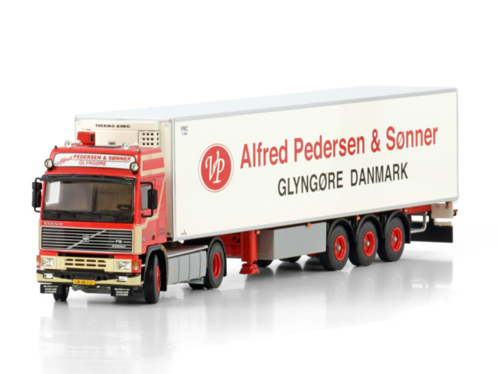 WSI WSI Volvo F12 Globetrotter 4x2 with 3-axle reefer trailer ALFRED PEDERSEN