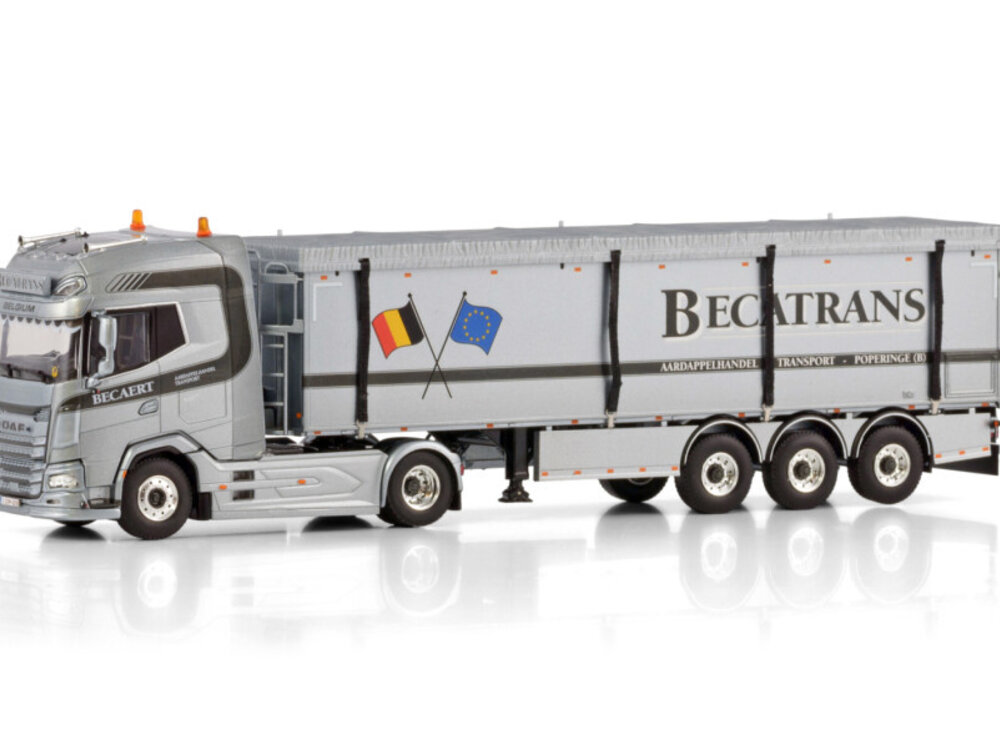 WSI WSI DAF XG+ 4x2 with 3-axle belt trailer BECATRANS