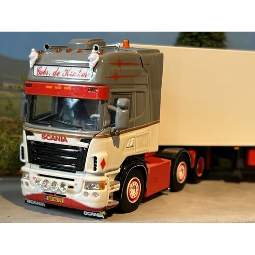WSI WSI Scania R Normal  6x2 met 3-as koeloplegger DE KRAKER