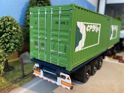 Tekno Tekno Mack F700 met klassiek container chassis met 2x 20ft container GROENENBOOM