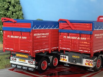 Tekno Tekno Scania Next Gen 770S-V8 motorwagen met 4-as aanhanger MICHAEL BRANDT