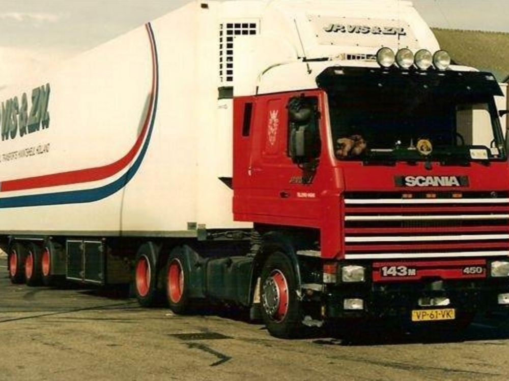 Tekno Tekno Scania 143M 6x2 with 3-axle reefer trailer J.P. VIS