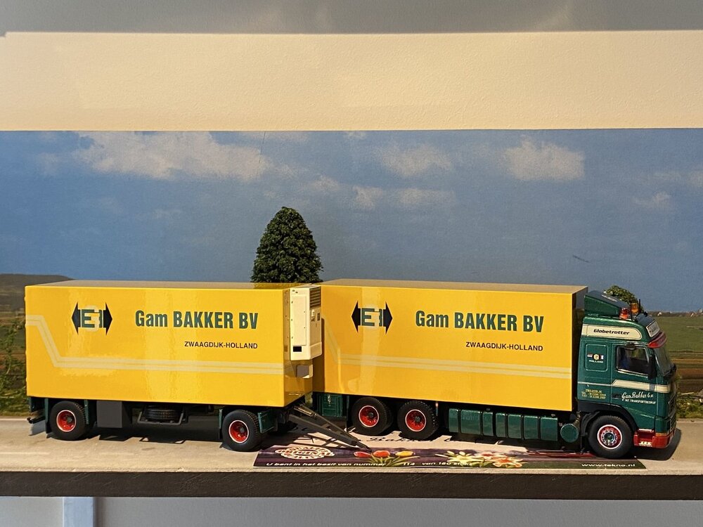 Tekno Tekno Volvo FH12 motorwagen met 2-asssige aanhanger GAM BAKKER