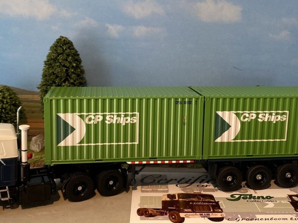 Tekno Tekno Mack F700 with klassiek container chassis with 2x 20ft container GROENENBOOM