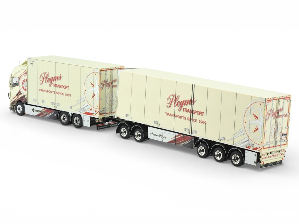 Tekno Tekno Volvo FH05 Globetrotter XL Zweedse combinatie  PLEYMS