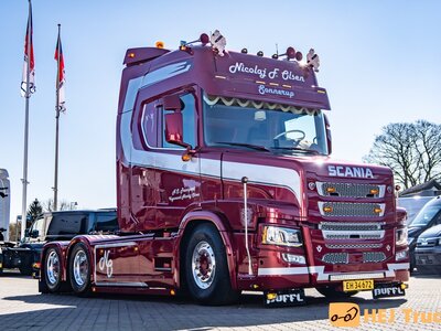 Tekno Tekno Scania Tuft R Highline 6x2 sleepas trekker NICOLAJ F. OLSEN