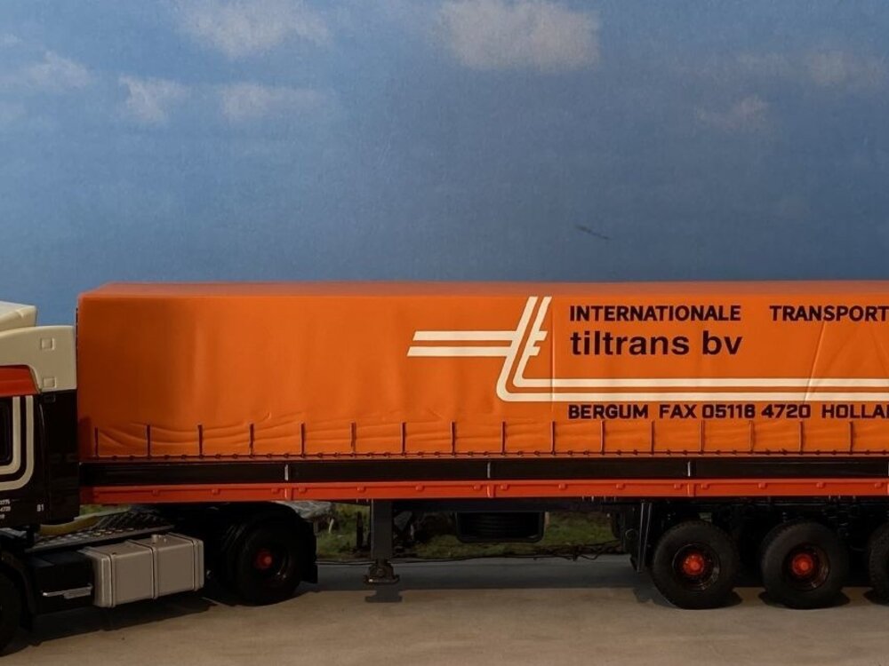 WSI WSI Scania 3-serie met schuif zeilenoplegger TILTRANS