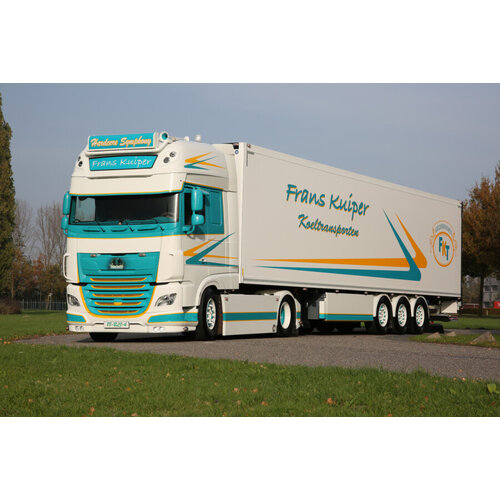 WSI WSI DAF 95 XF super space cab 4x2 met 3-assige koeloplegger FRANS KUIPER